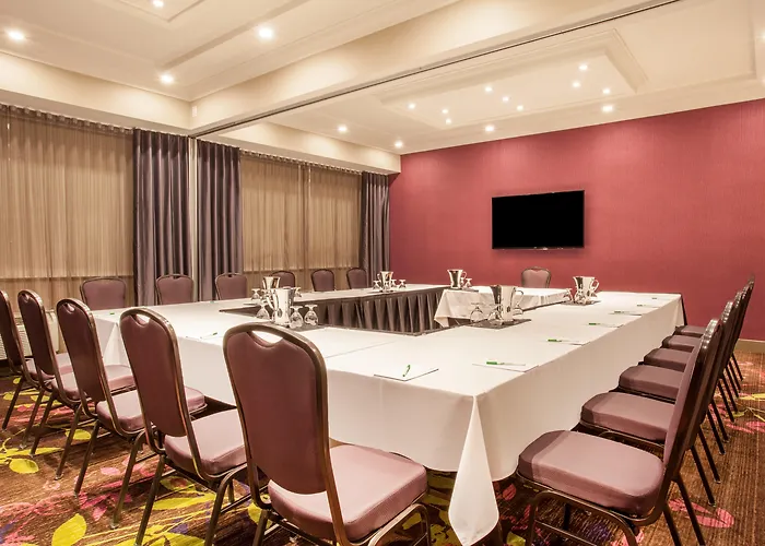 Holiday Inn Toronto International Airport By Ihg