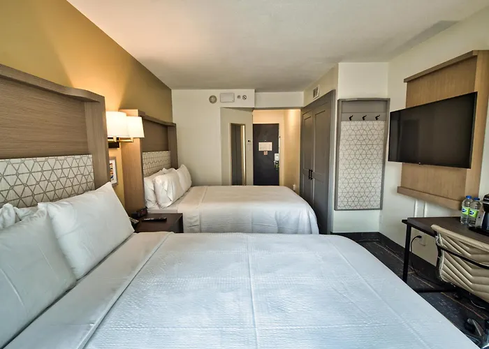 Holiday Inn Toronto Downtown Centre By Ihg
