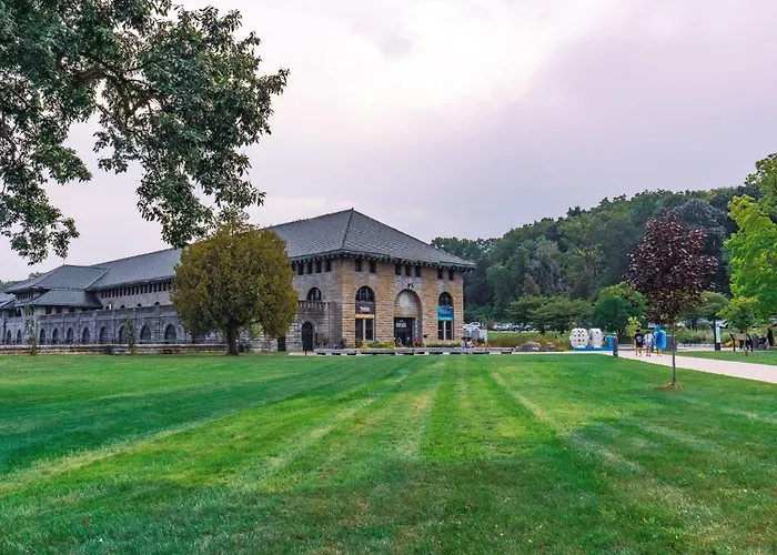 Niagara Fallsview Hotel & Suites